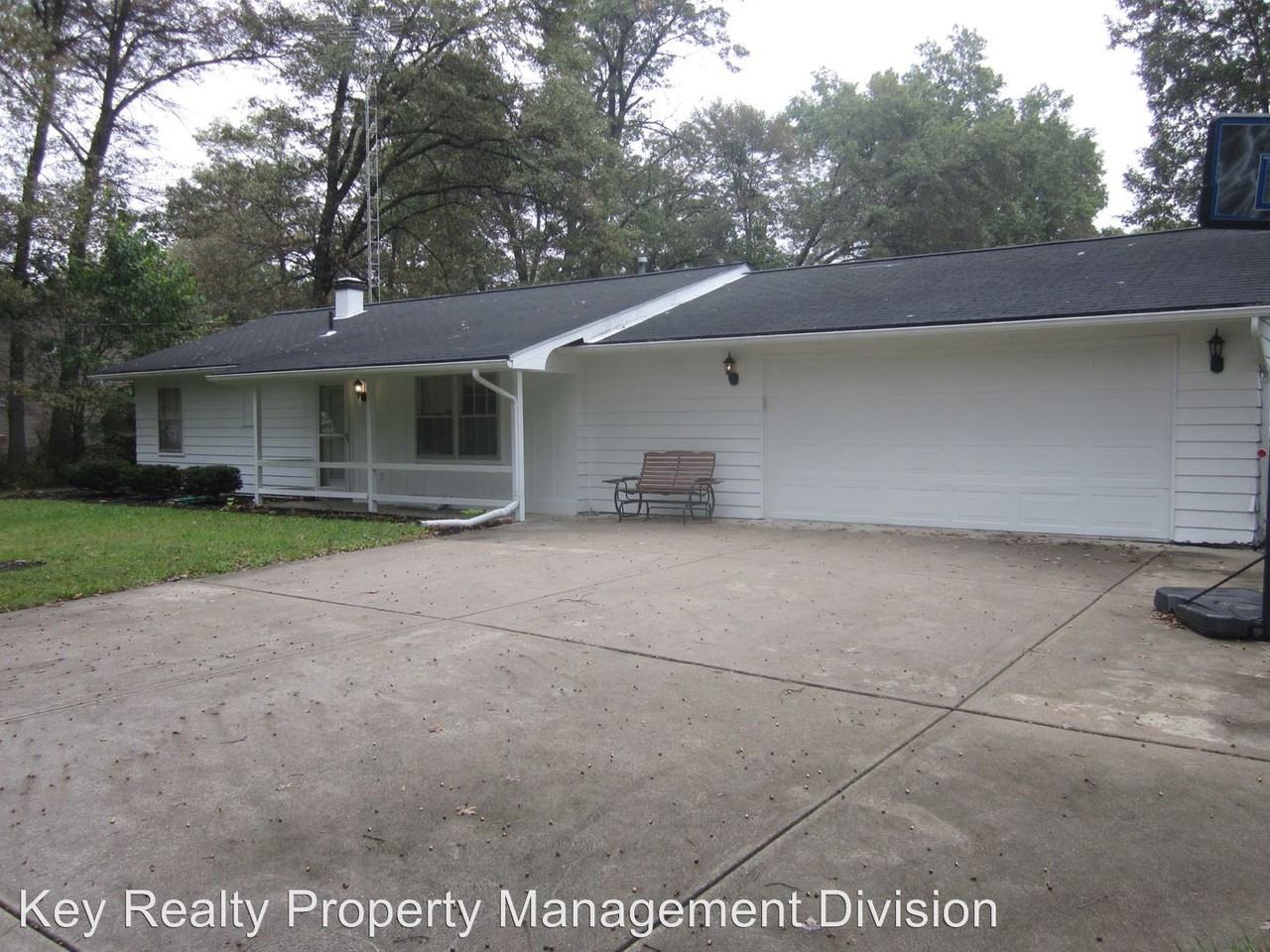 2804 Elmwood Dr - Photo 2 of 16