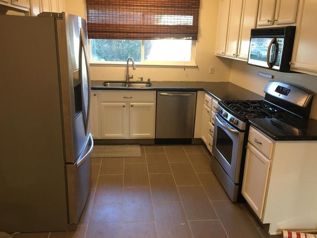 1895 Lincoln St - Photo 2 of 30