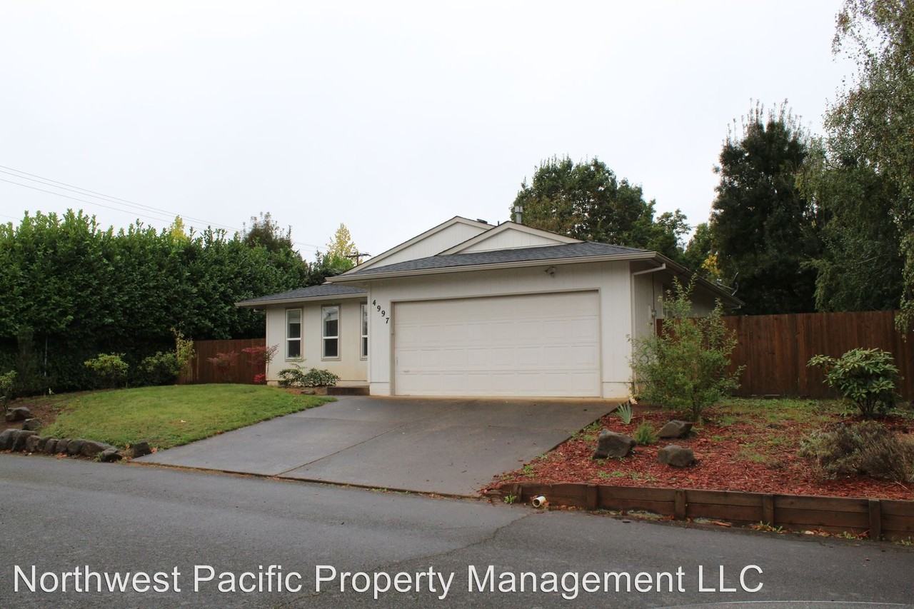 4997 Jennifer Ave S - Photo 2 of 23