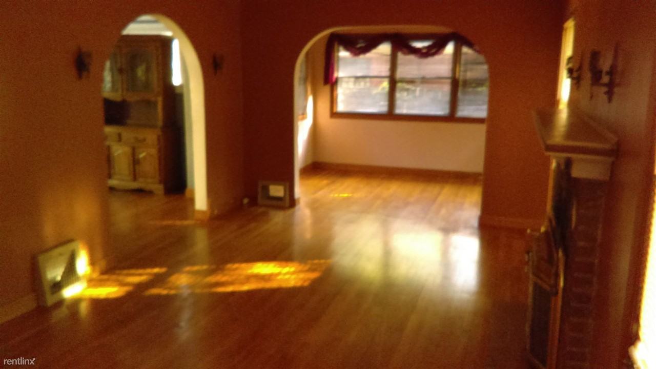 410 Carpenter Ave NW - Photo 2 of 3