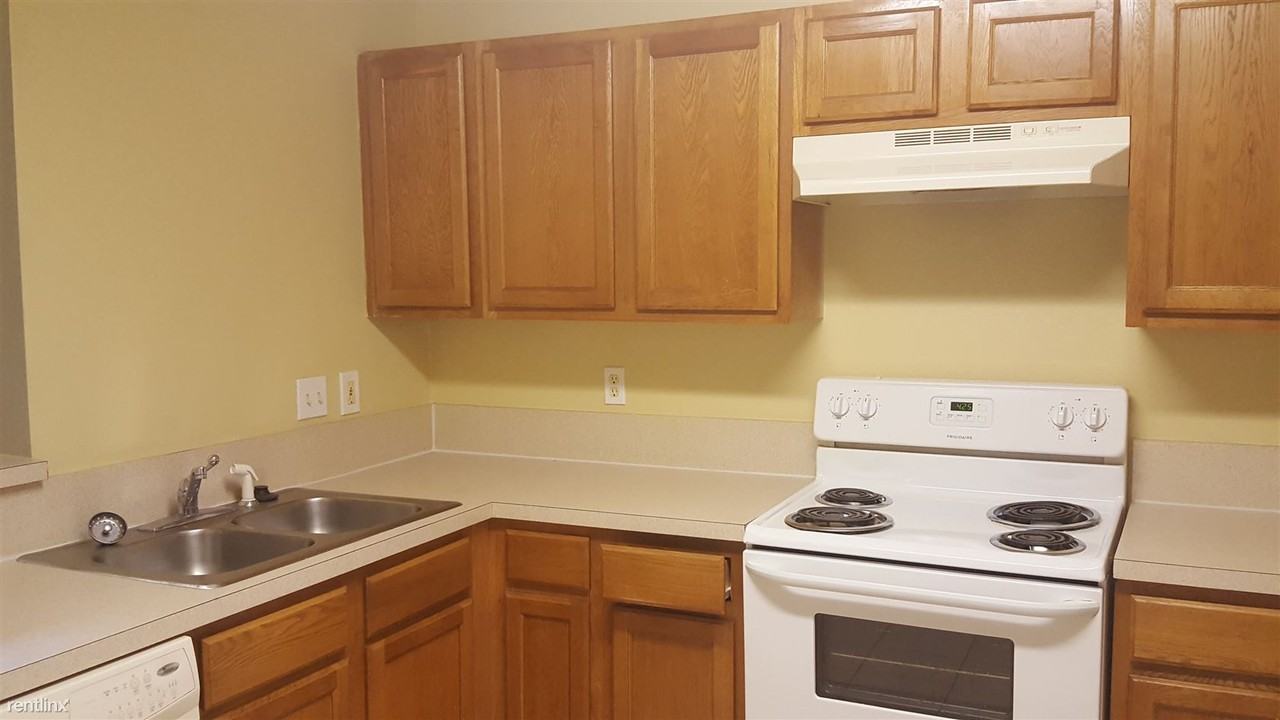 1418 Manotak Point Dr - Photo 2 of 8