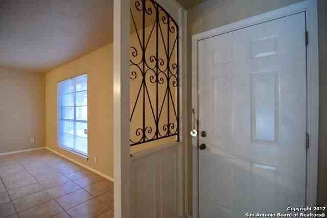 4938 Fairford Dr - Photo 3 of 22