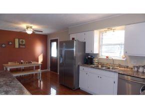 127 Springbrook Rd - Photo 3 of 14