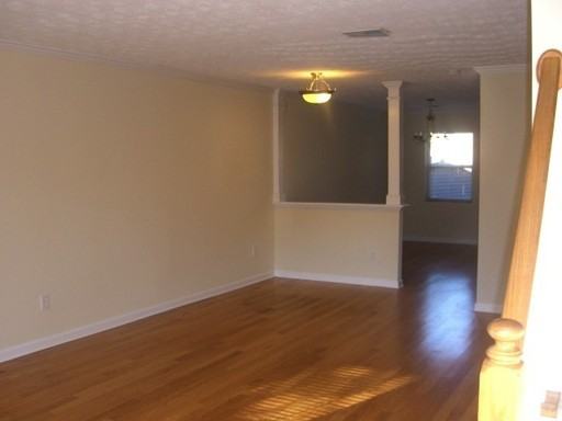 125 N River Dr #A - Photo 2 of 15