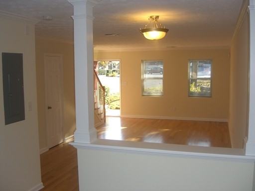125 N River Dr #A - Photo 3 of 15