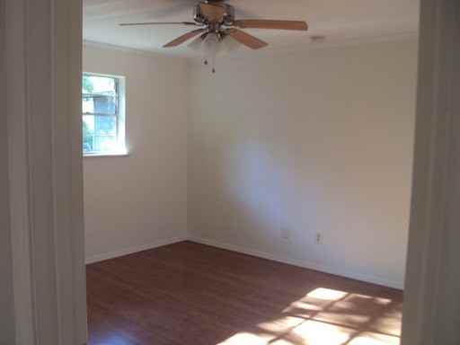 1823 Ulster Dr - Photo 3 of 4