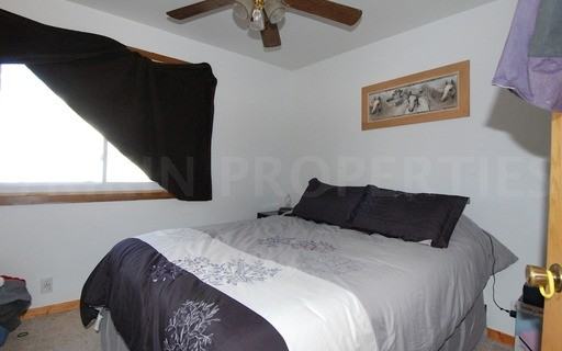 940 Iroquois Ave - Photo 3 of 13