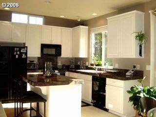 20296 S Hoodview Ave - Photo 2 of 8