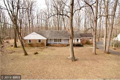 10400 Riverwood Dr - Photo 2 of 8