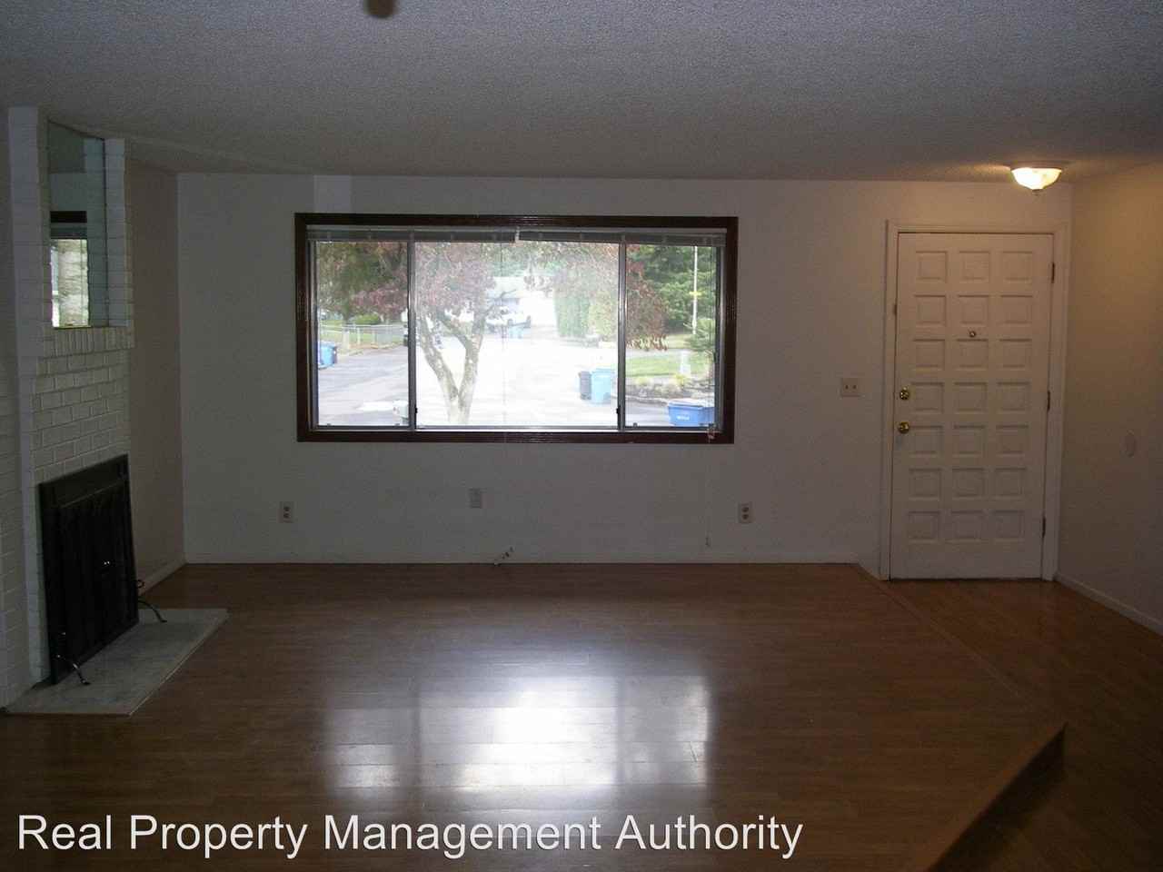 15017 NE 81st St - Photo 2 of 11