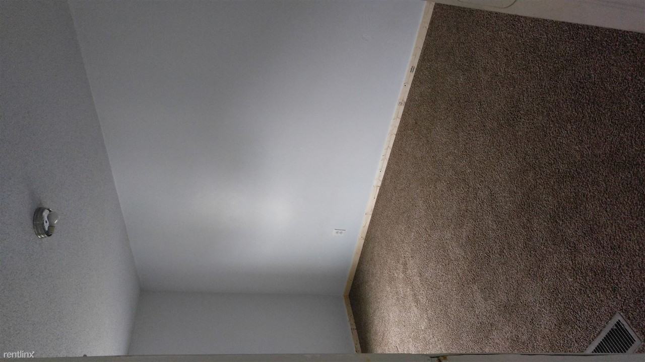 3062 Cherry Run Rd - Photo 2 of 8