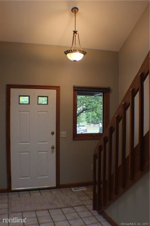 18 Oak Forest Dr - Photo 3 of 7