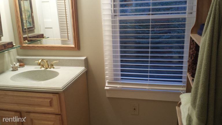 99 S Park Square NE - Photo 2 of 11