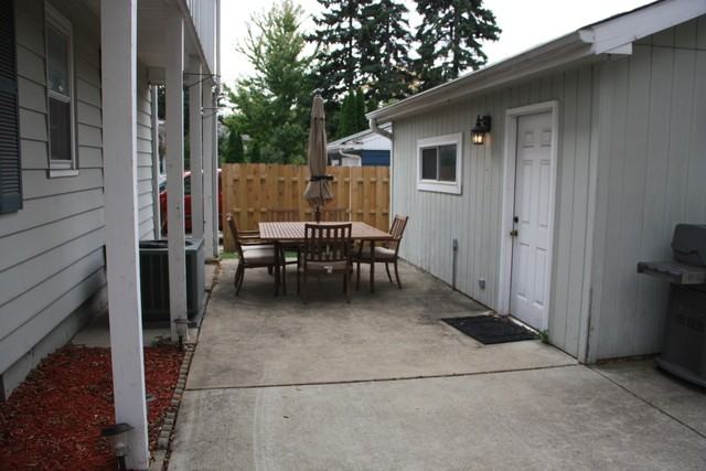 616 S York St - Photo 3 of 27