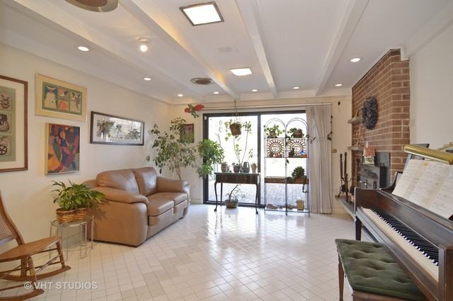 8941 Forestview Rd - Photo 3 of 22