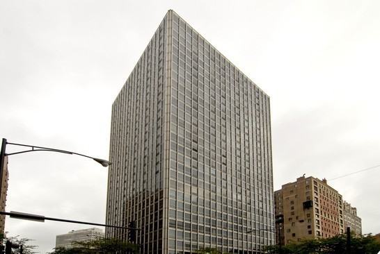 2400 N Lakeview Ave #1505