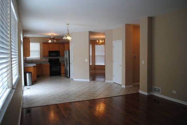 34233 Bluestem Rd - Photo 3 of 6