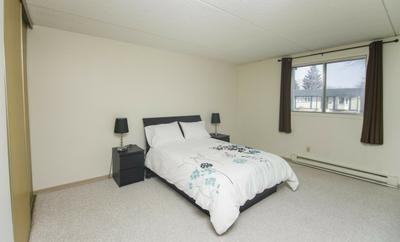 390 Partridge Ave - Photo 2 of 4