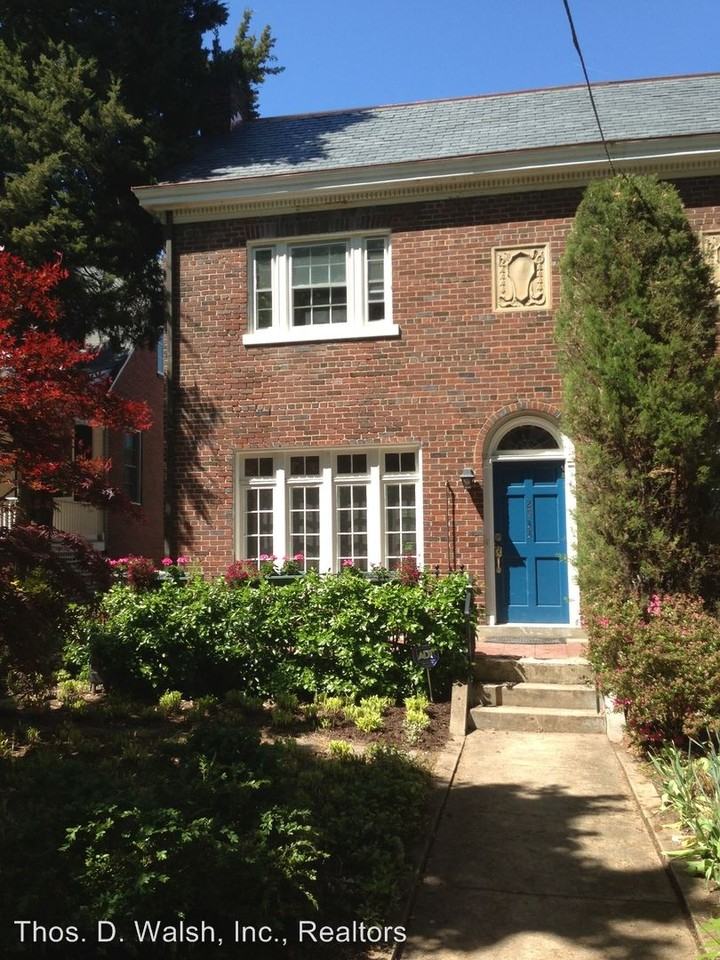 2933 Ordway St NW - Photo 2 of 15