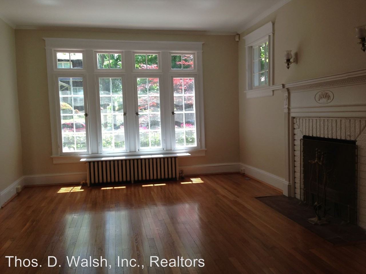 2933 Ordway St NW - Photo 3 of 15