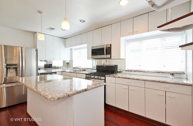6801 N Knox Ave - Photo 3 of 10