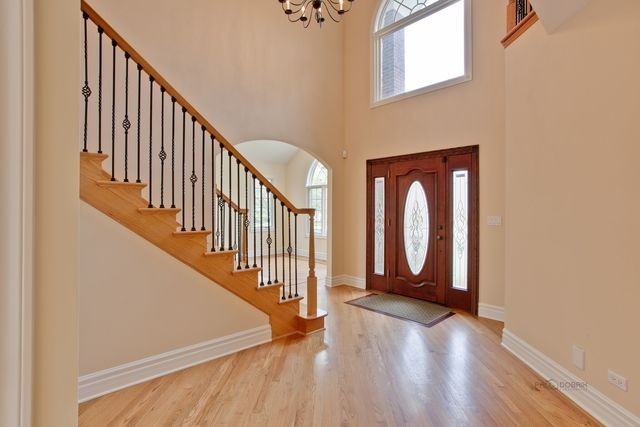 2057 Big Oak Ln - Photo 3 of 39