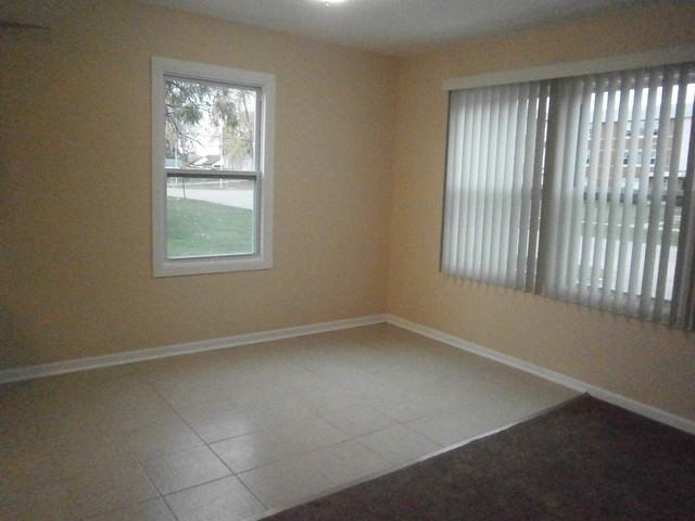 11837 S Komensky Ave - Photo 3 of 16