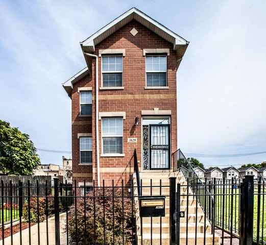 3629 S Indiana Ave #2