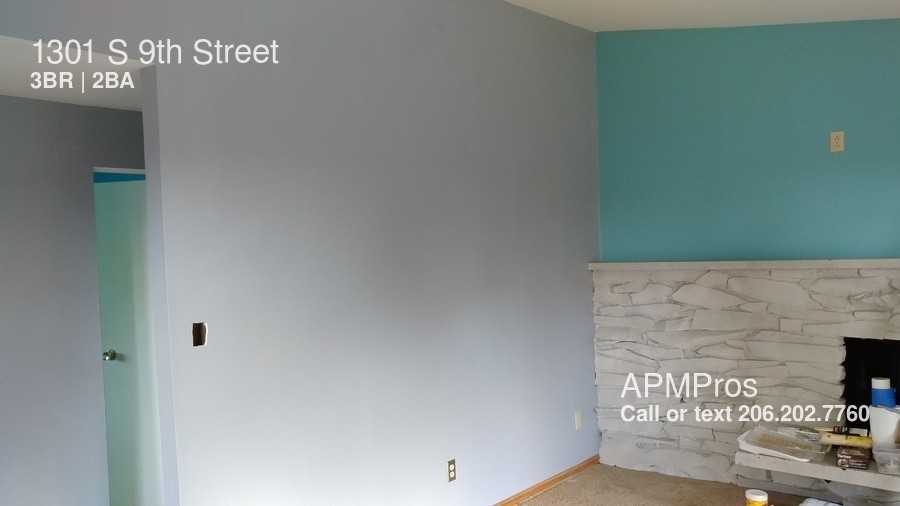 1301 S 9th St - Photo 2 of 14