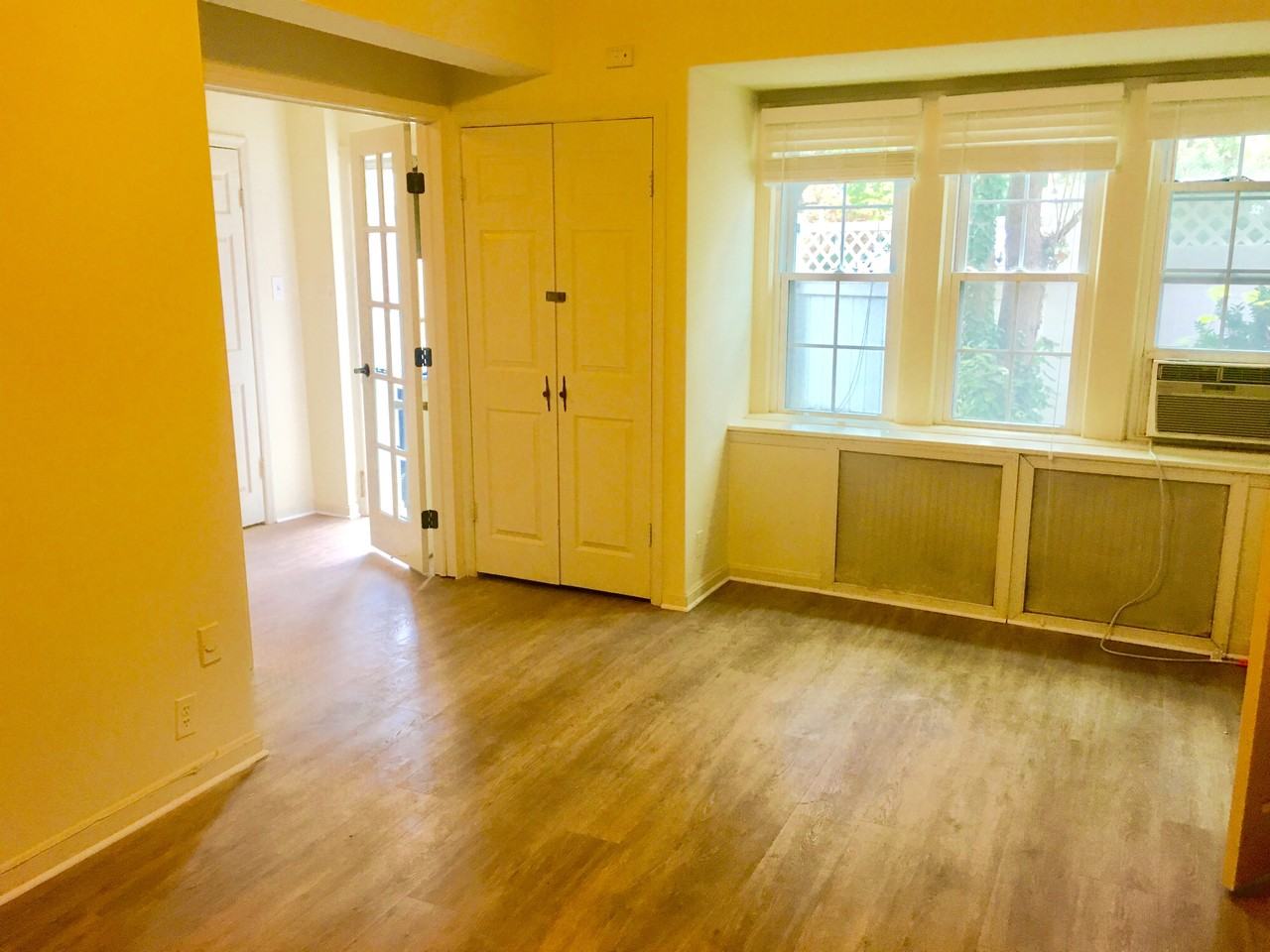 2122 Tunlaw Road Northwest - Photo 2 of 15