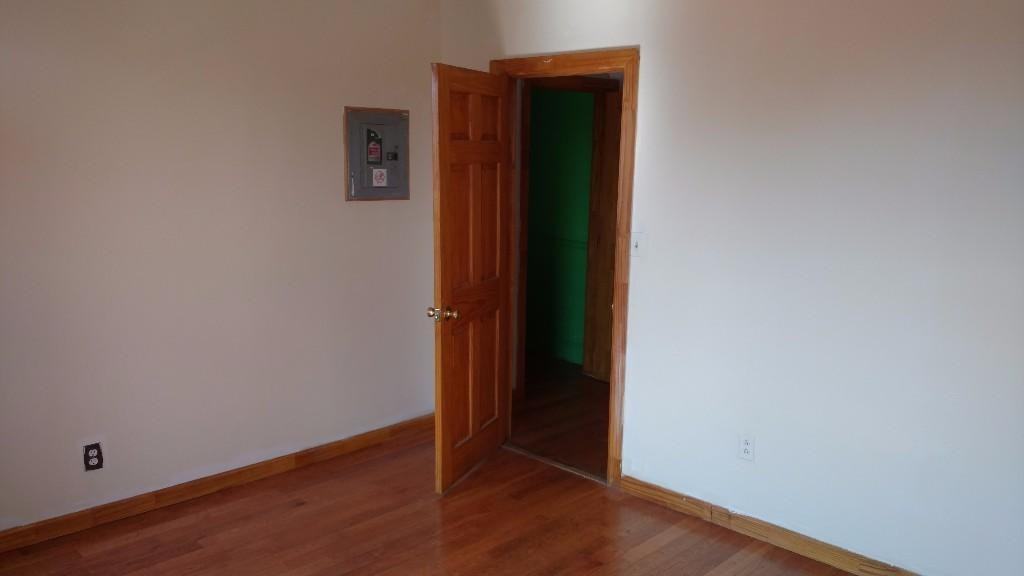 819 Friel Pl #2 - Photo 3 of 5