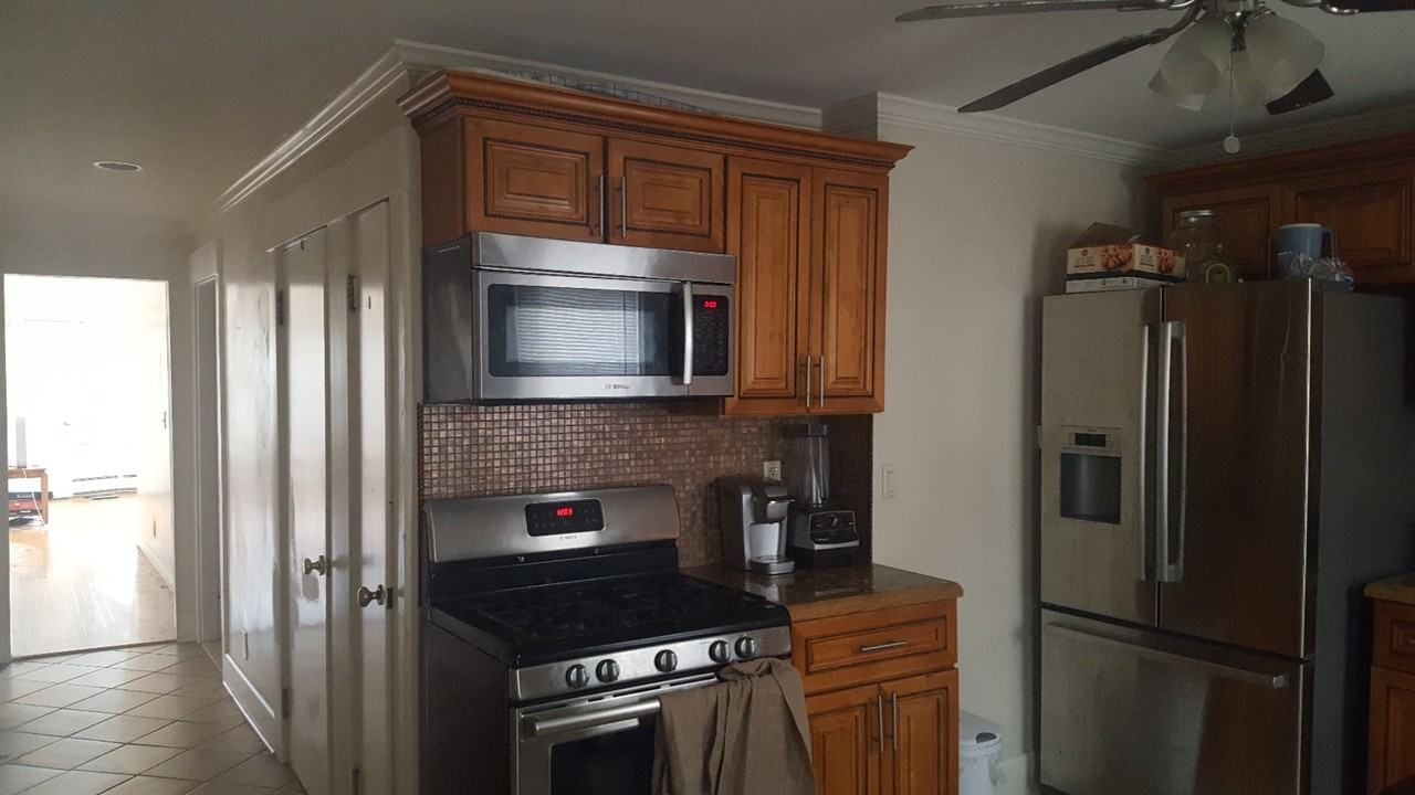41 Tyndall Avenue - Photo 3 of 9