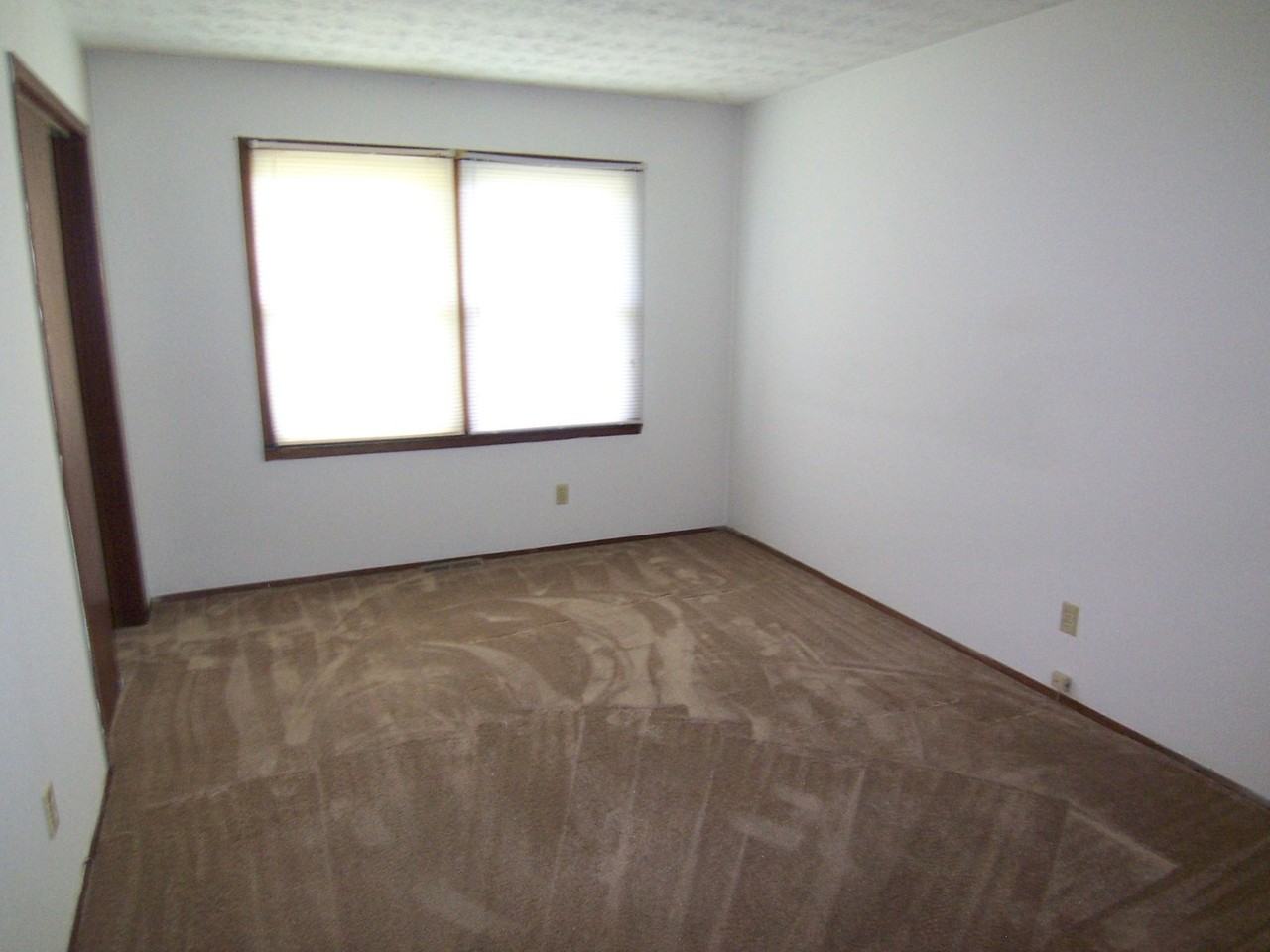 2206 E Livingston St - Photo 2 of 11