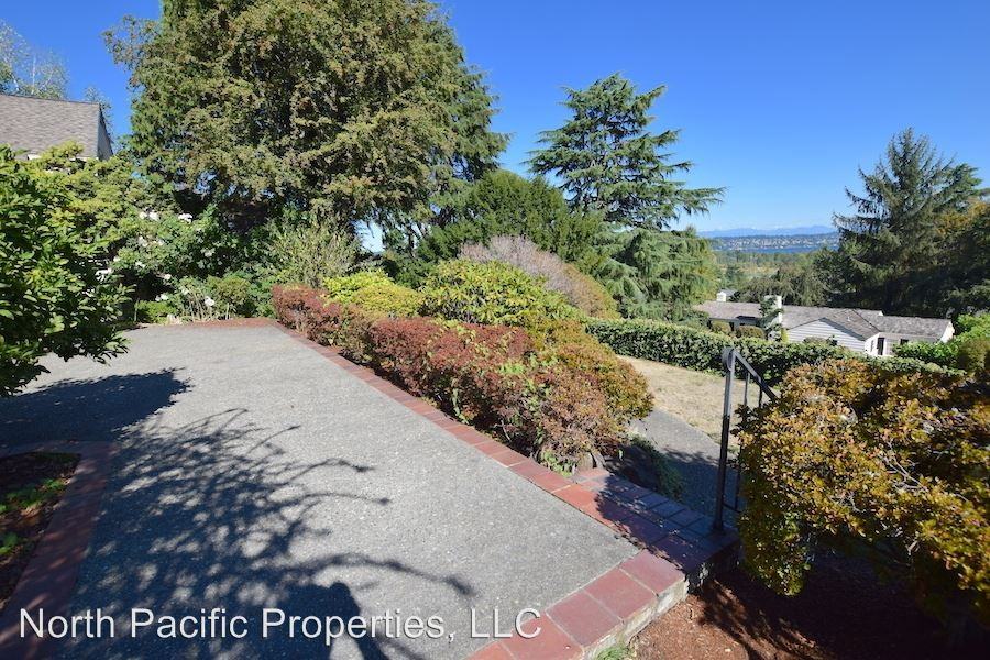 6655 57th Ave NE - Photo 2 of 18