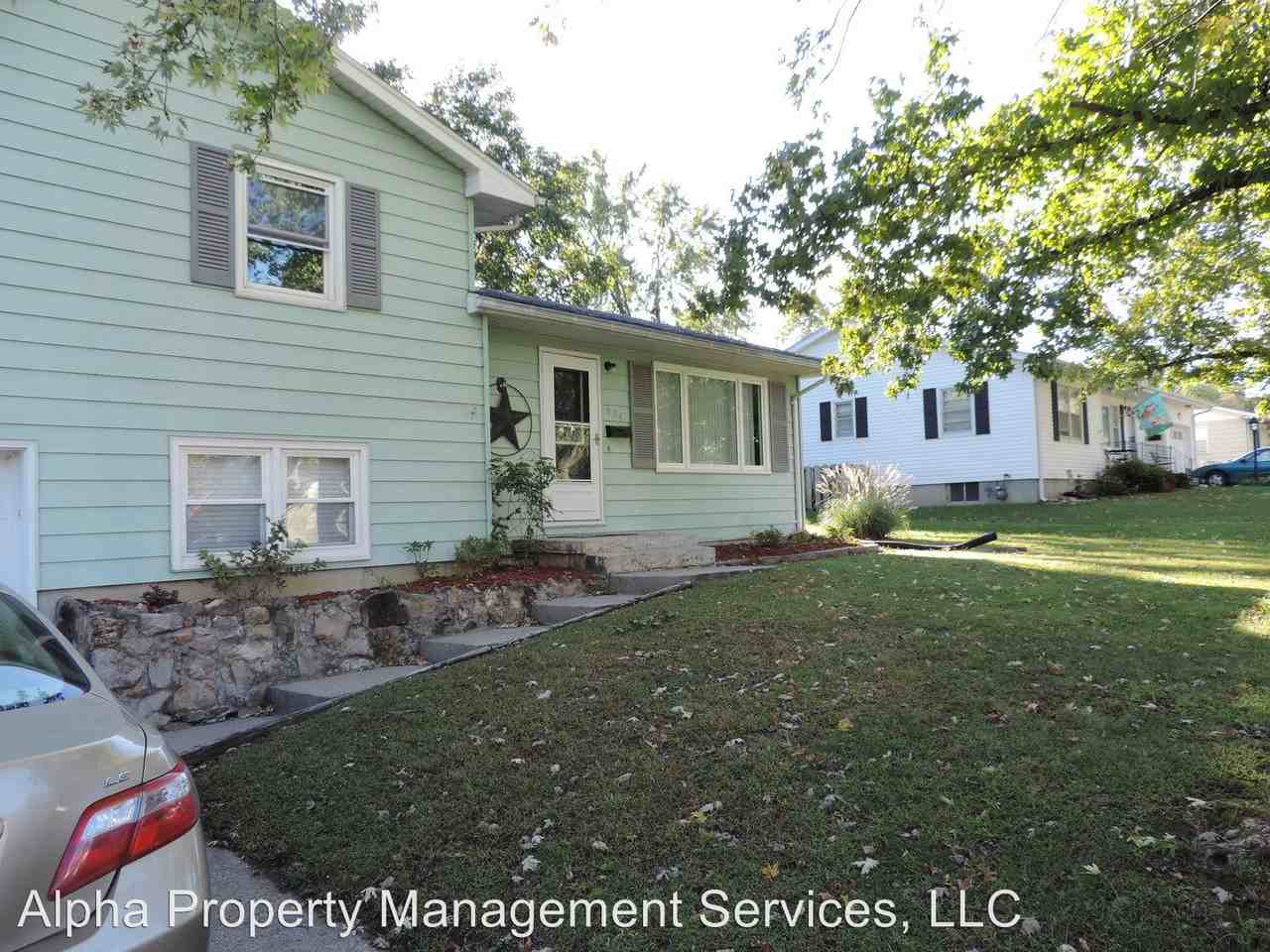 604 Short St - Photo 2 of 21