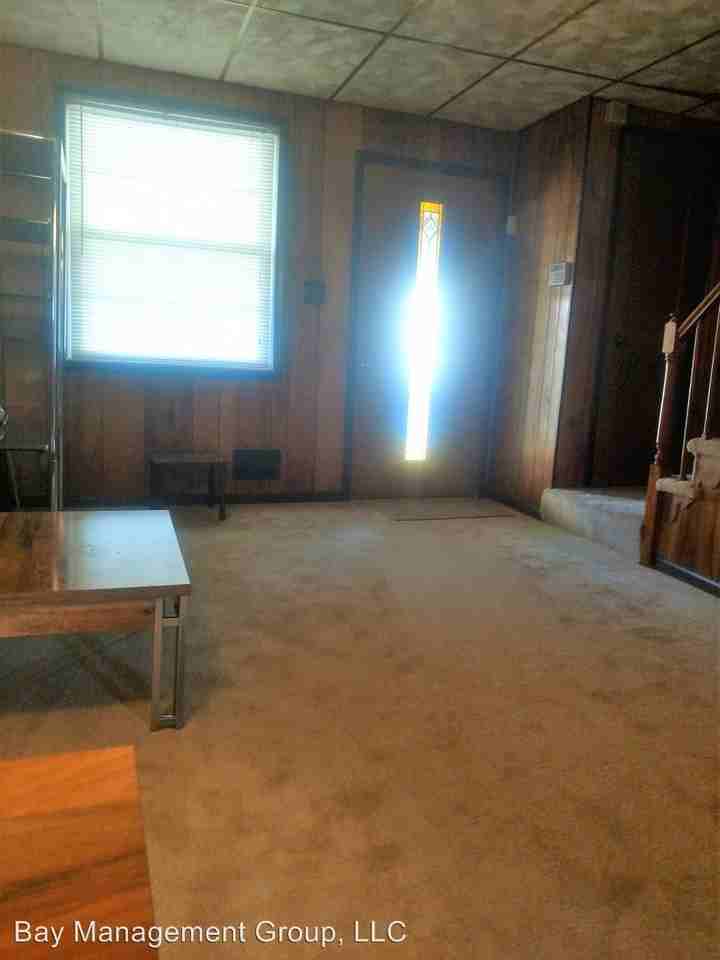 6121 Cardiff Ave - Photo 3 of 13