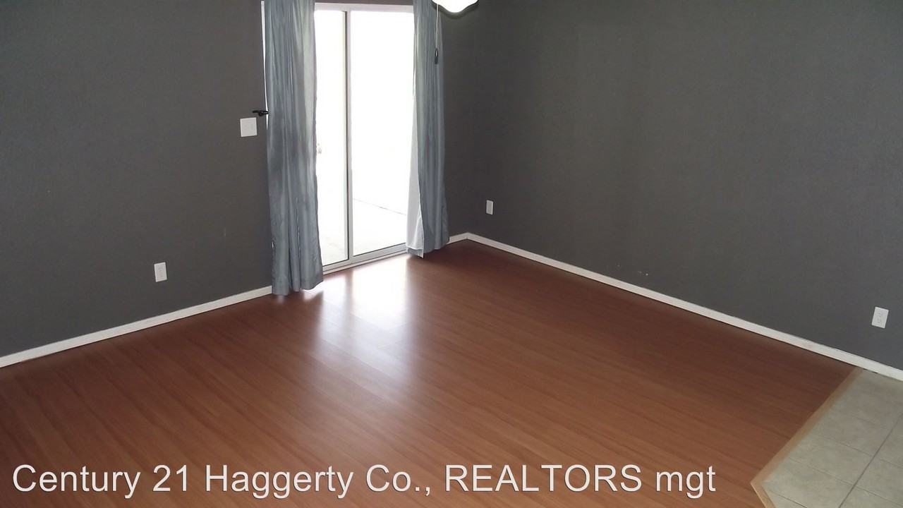 828 Emilio Pl - Photo 3 of 19