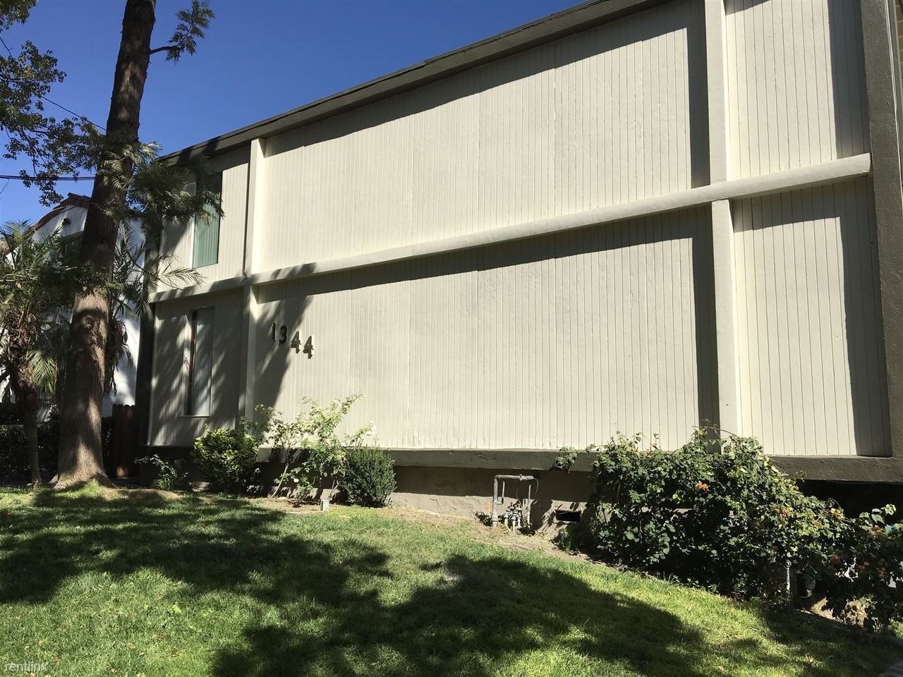 1344 N Columbus Ave - Photo 2 of 3