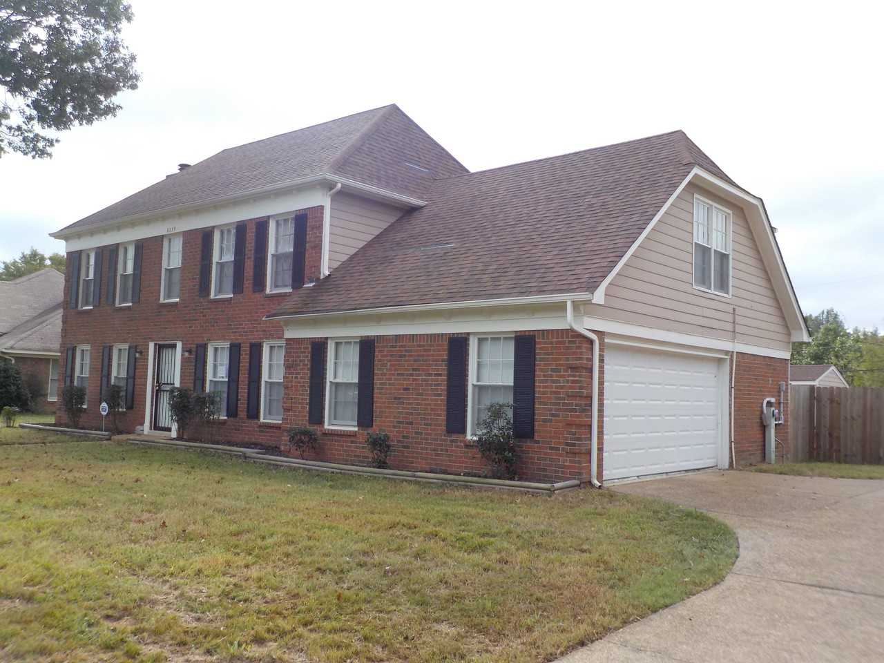 8239 Glen Eden Dr - Photo 2 of 15