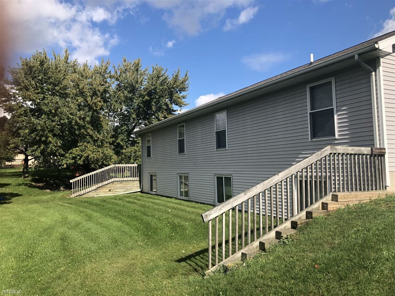 405 N Hickory St - Photo 2 of 12