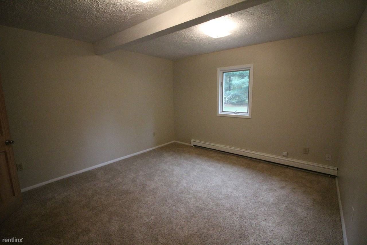 10 Sherwood Rd - Photo 2 of 9