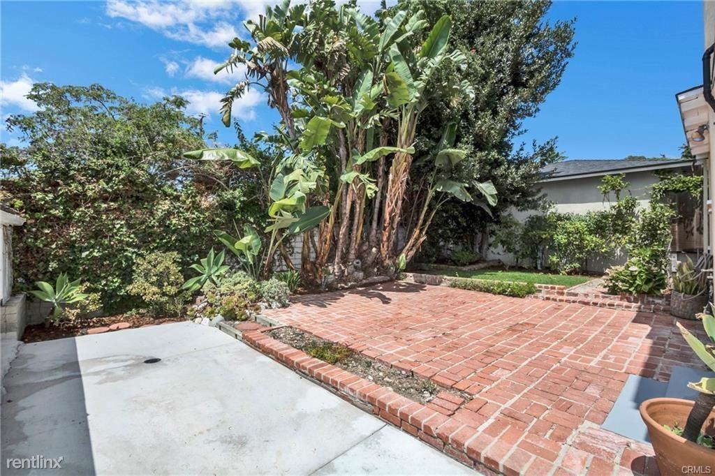 450 Shadow Ln - Photo 3 of 28