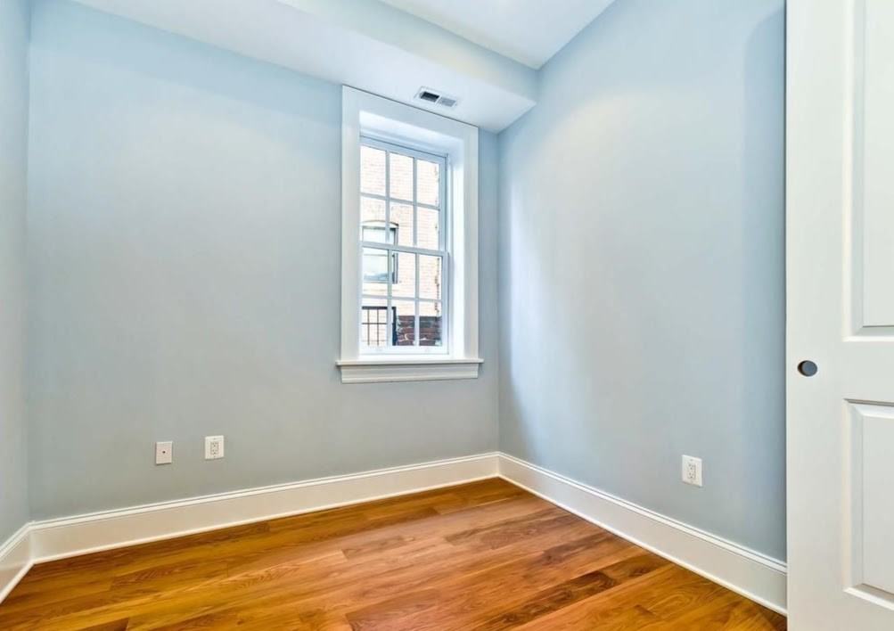 1929 19th Street Northwest #2 - Photo 7 of 8