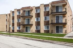 featured image of 10 W 137th St