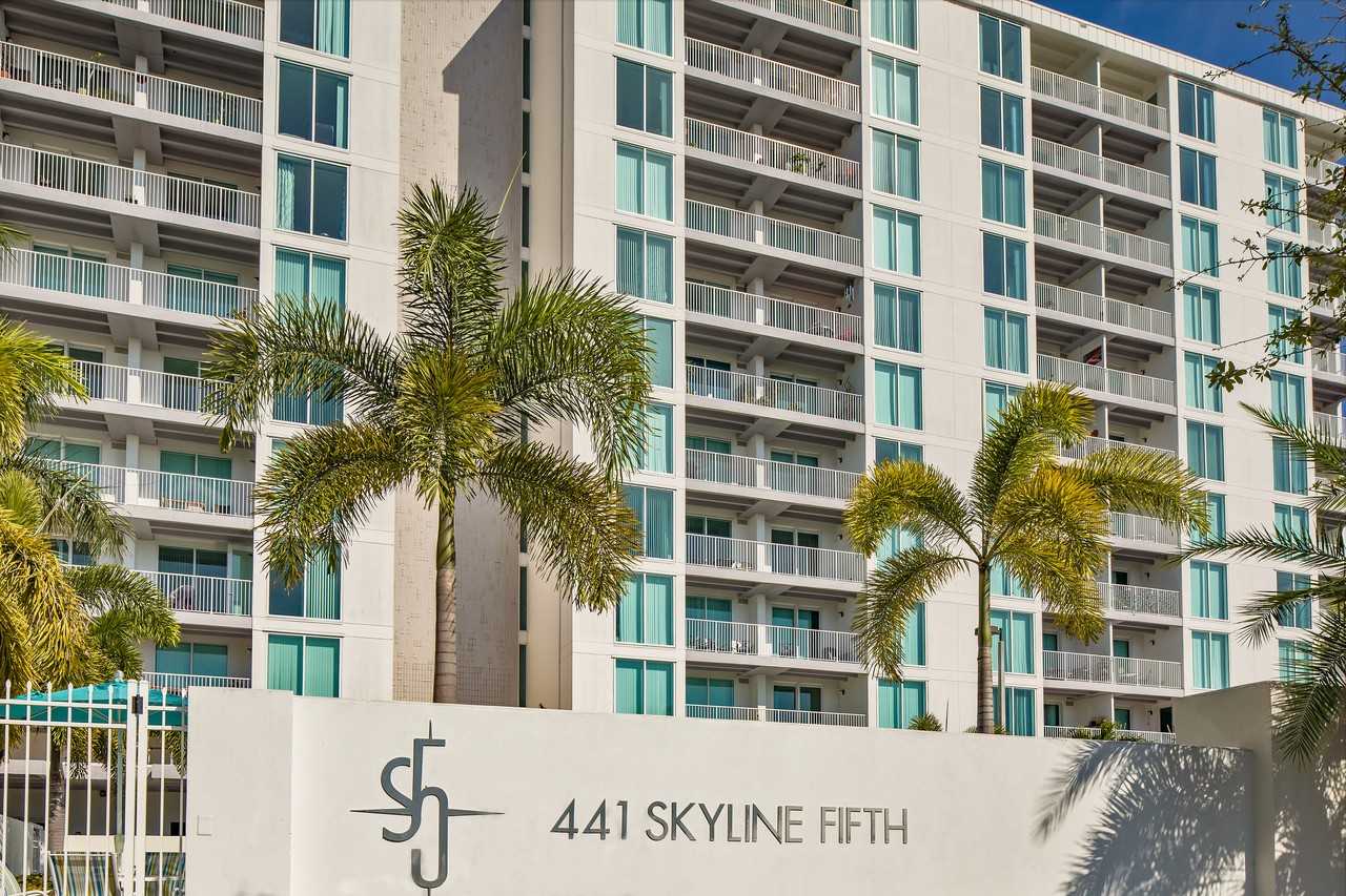 Skyline 5th - Photo 2 of 26