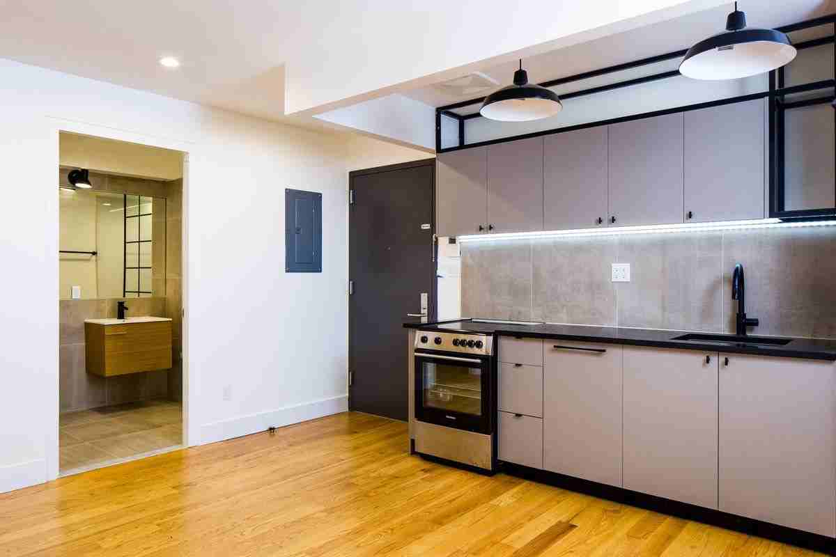 620 Parkside Avenue #1CX