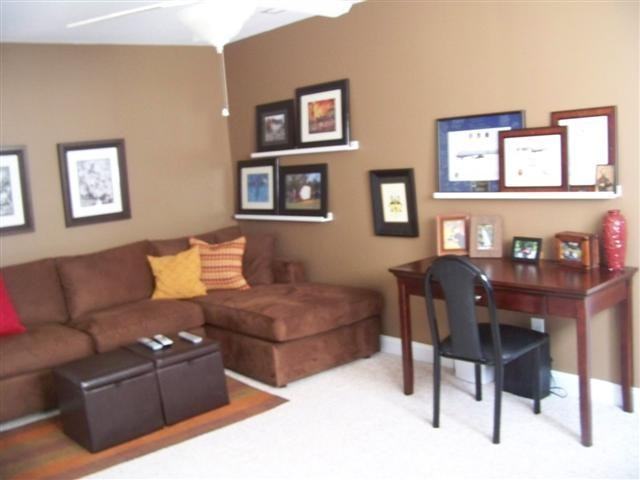 1911 Teesdale Dr - Photo 3 of 12