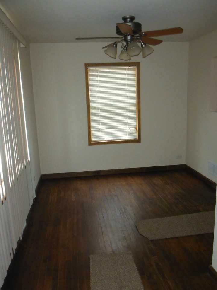 501 S Joliet St - Photo 3 of 14