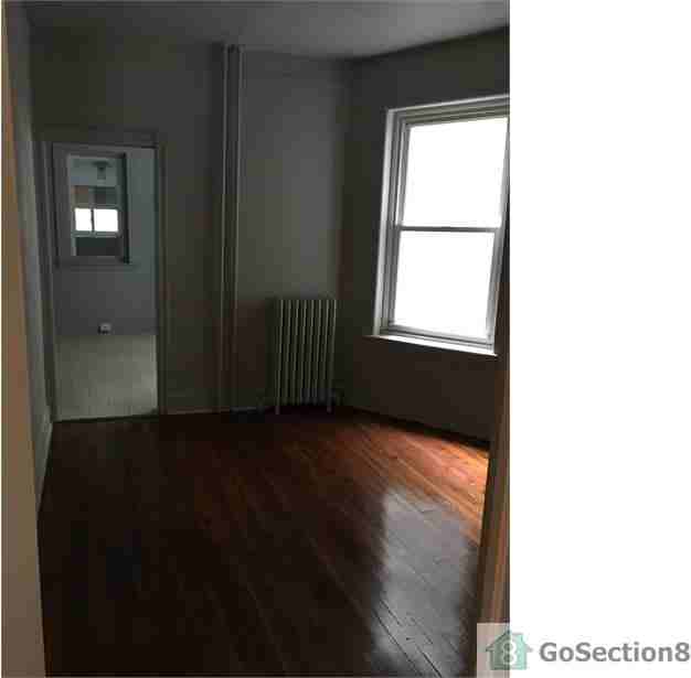 4123 N 7th St - Photo 3 of 7
