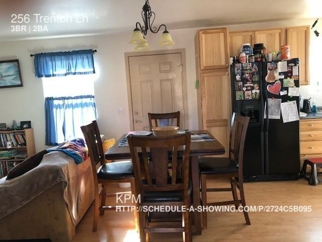 256 Trenton Ln - Photo 3 of 7